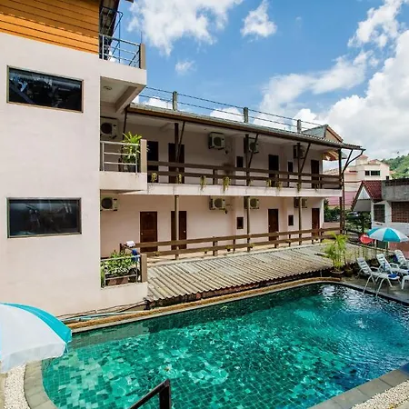 Baan Veerakit Hotel
